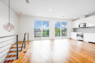 97 Elmwood St Unit 312, Cambridge, MA 02140