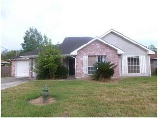 335 River Ridge Dr, Boutte, LA 70039