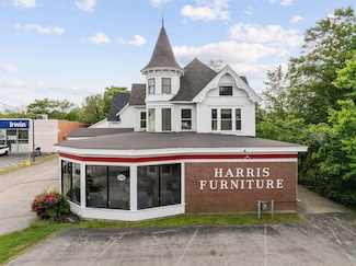 460 Union Ave, Laconia, NH 03246