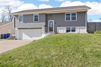 70 W Post Rd NW, Cedar Rapids, IA 52405