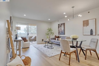 685 Dartmore Ln Unit 365, Hayward, CA 94544