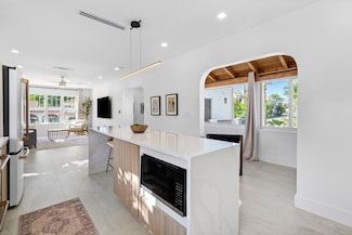 401 NE 2nd Ave Unit 9, Delray Beach, FL 33444