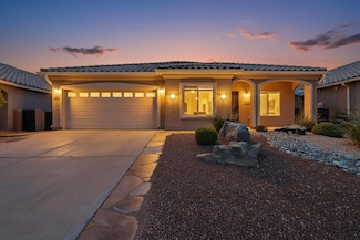 977 Salt Cedar Ct, Bernalillo, NM 87004