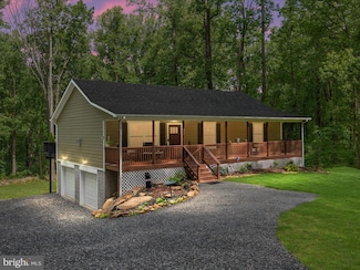 295 Rocky Mount Rd, Linden, VA 22642