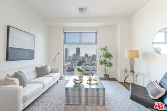 801 S Grand Ave Unit 1412, Los Angeles, CA 90017