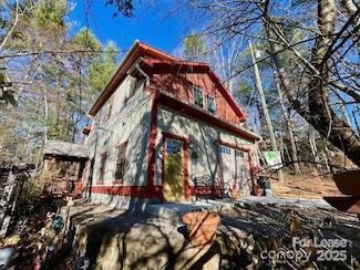 304 9th St, Black Mountain, NC 28711