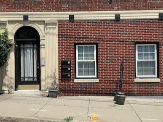 996 Chestnut St Unit 1, Newton Upper Falls, MA 02464