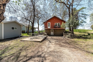 23711 Clarissa Haven Dr, Henning, MN 56551