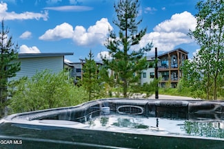 40 Springview Ln, Fraser, CO 80442