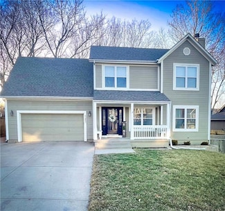 21807 S Lincoln St, Spring Hill, KS 66083