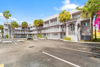 2660 W 76th St Unit 106, Hialeah, FL 33016