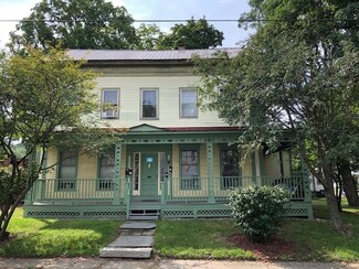 28 Brook St, Brattleboro, VT 05301