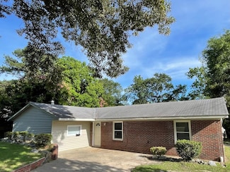 5742 Valleybrook Rd, Columbus, GA 31907