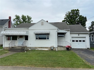 43 Adsit St, Hornell, NY 14843