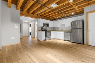 58 13th St Unit 108, Charlestown, MA 02129