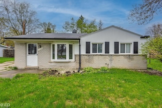 3168 Herbell Dr, Waterford, MI 48328