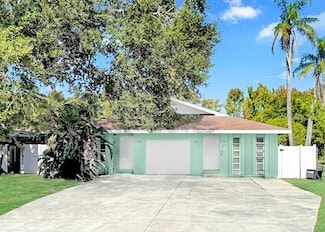 10597 101st Ave, Seminole, FL 33772