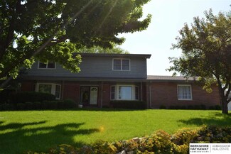 3315 S 95th Cir, Omaha, NE 68124
