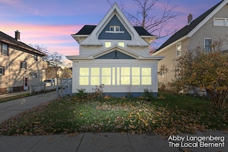 814 Prince St SE, Grand Rapids, MI 49507