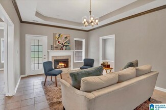 128 Annie Ln, Pleasant Grove, AL 35127
