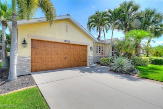 11771 Pine Timber Ln, Fort Myers, FL 33913