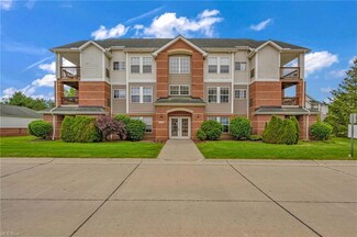 23004 Chandlers Ln Unit 4-102, Olmsted Falls, OH 44138