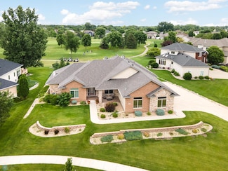 2009 Rose Creek Blvd S, Fargo, ND 58104