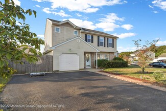22 Emory St, Howell, NJ 07731