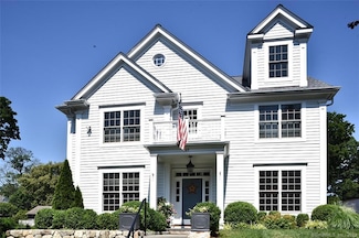 169 Summer St Unit 169, New Canaan, CT 06840