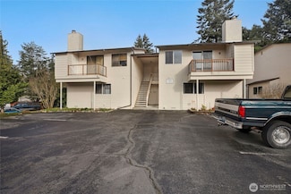 7304 NE 142nd Place Unit D1, Kirkland, WA 98034