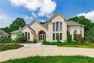 6213 Diana Ct, Cleveland, OH 44143