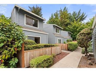 10650 SW Del Monte Dr, Portland, OR 97224