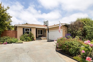 11419 Francis Place, Los Angeles, CA 90066