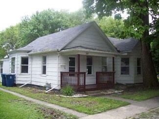 319 W James St, Dwight, IL 60420