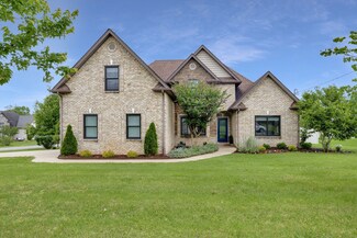 1301 Royal Oak Ave, Murfreesboro, TN 37129