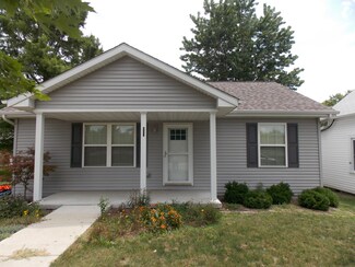 404 N Commercial St, Thomasboro, IL 61878