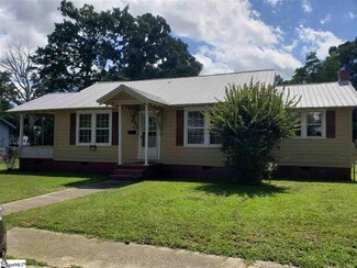171 Cypress St, Clinton, SC 29325