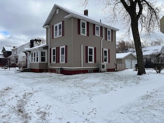 1010 Baker St, Wisconsin Rapids, WI 54494