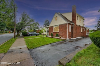 147 N Dawes Ave, Kingston, PA 18704