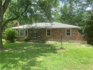 10 SE 140th Rd, Warrensburg, MO 64093