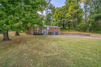 608 Jefferson St, Newburgh, IN 47630