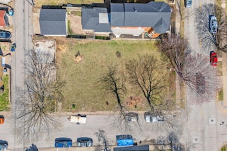 315 W 3rd St, Muscatine, IA 52761