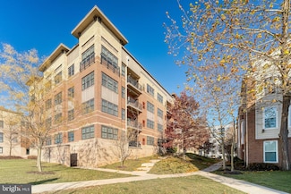 9523 Bastille St Unit 207, Fairfax, VA 22031