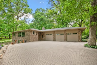 16831 12th Ave N, Plymouth, MN 55447