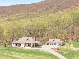 4148 Little Catawba Creek Rd, Troutville, VA 24175