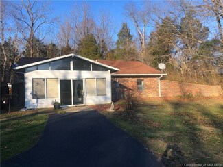 810 Lake Rd SW, Corydon, IN 47112