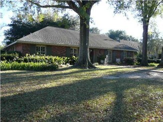 107 Hampton Rd, Lafayette, LA 70503