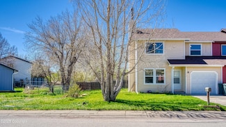 2202 S Emerson Ave, Gillette, WY 82718