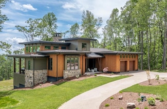 432 E Garden Trail, Hendersonville, NC 28792