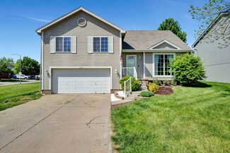 18218 Margo St, Omaha, NE 68136